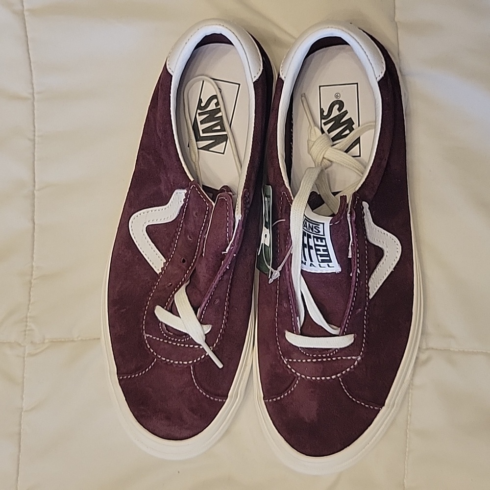 BNWT Vans sneakers